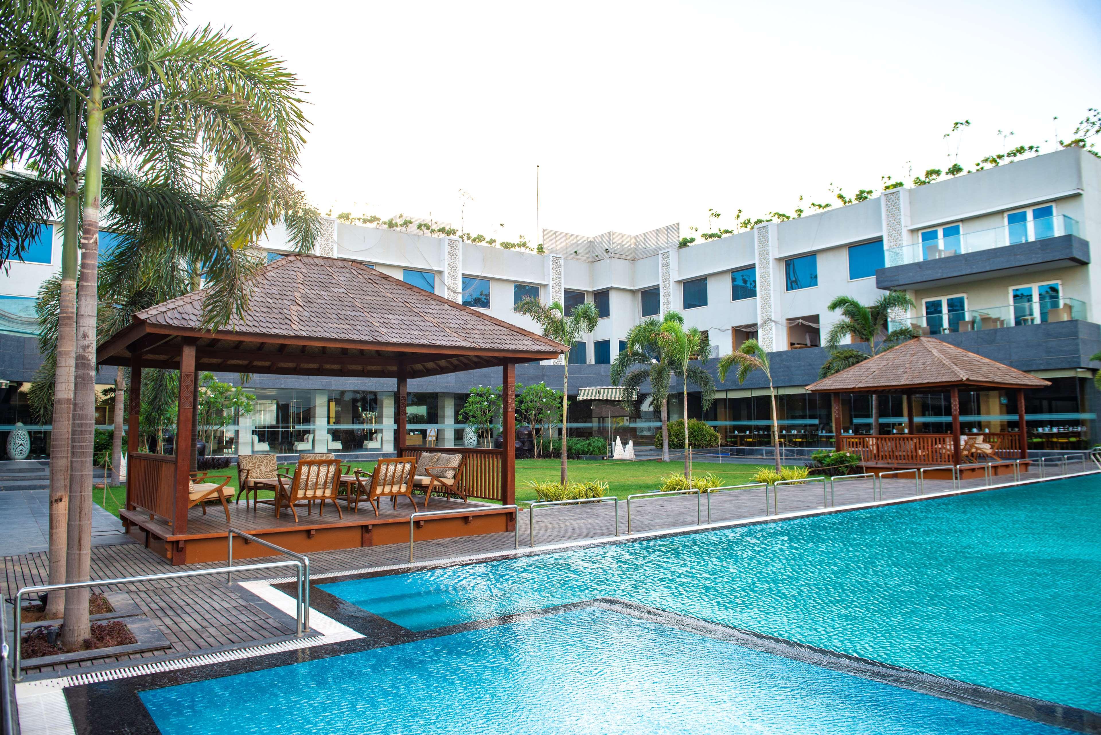 Radisson Resort & Spa Kandla Гандхидхам Экстерьер фото