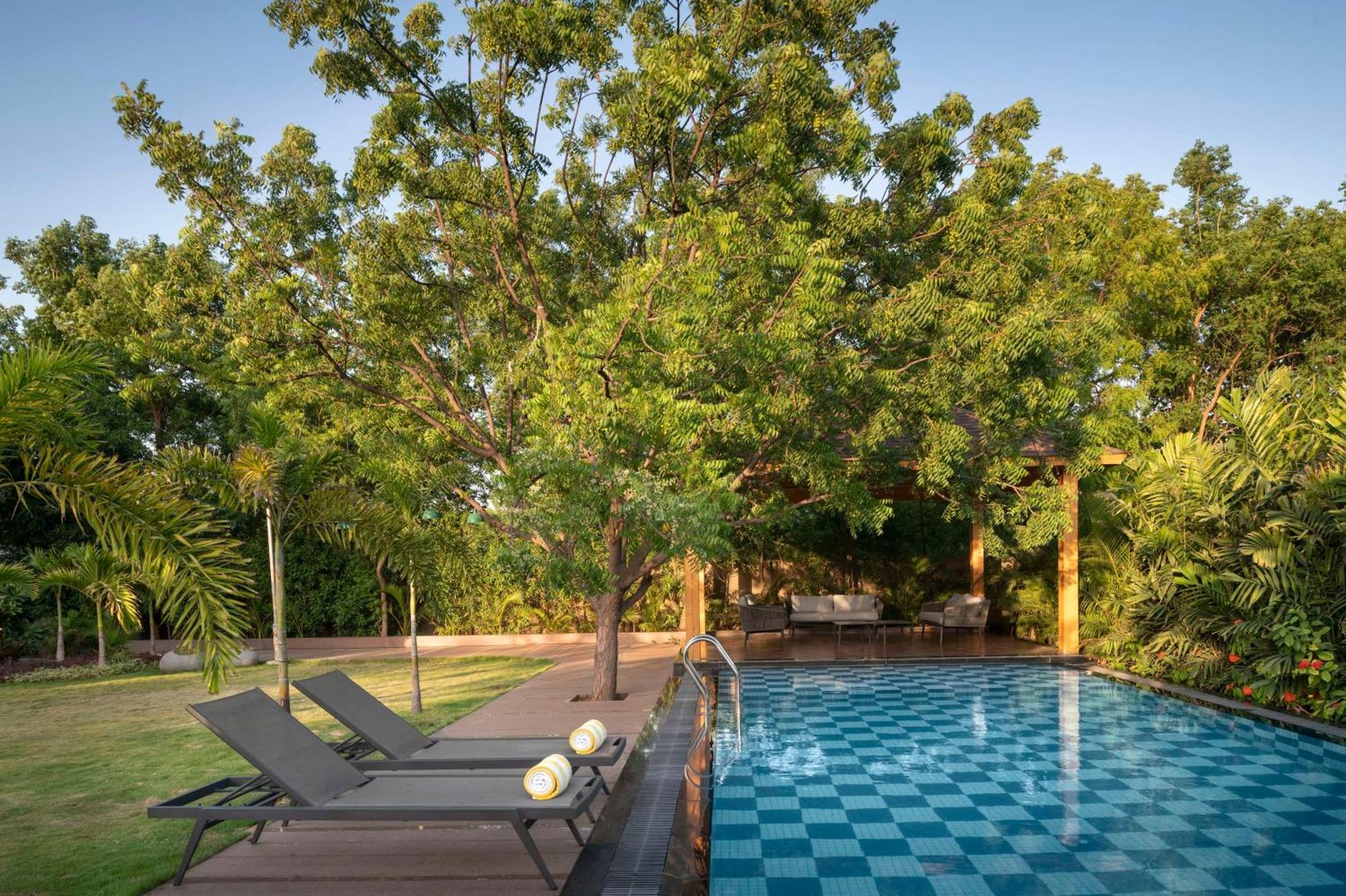 Radisson Resort & Spa Kandla Гандхидхам Экстерьер фото